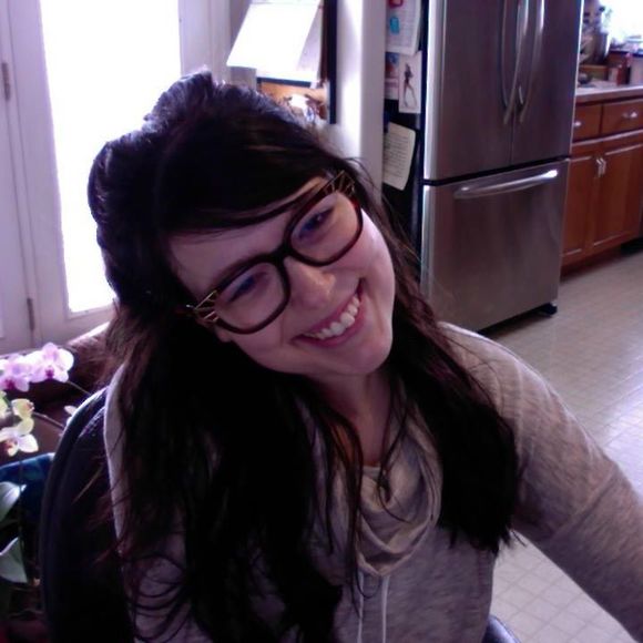 Meet your Posher, Kelli - Picture 1 of 1